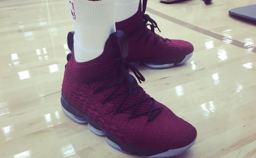 lebron 15s pink
