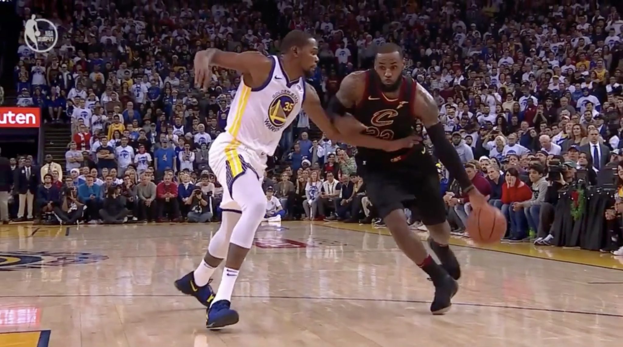 Playing Curry against Cavs would be 'completely irresponsible', says Kerr Playing Curry against Cavs would be 'completely irresponsible', says Kerr