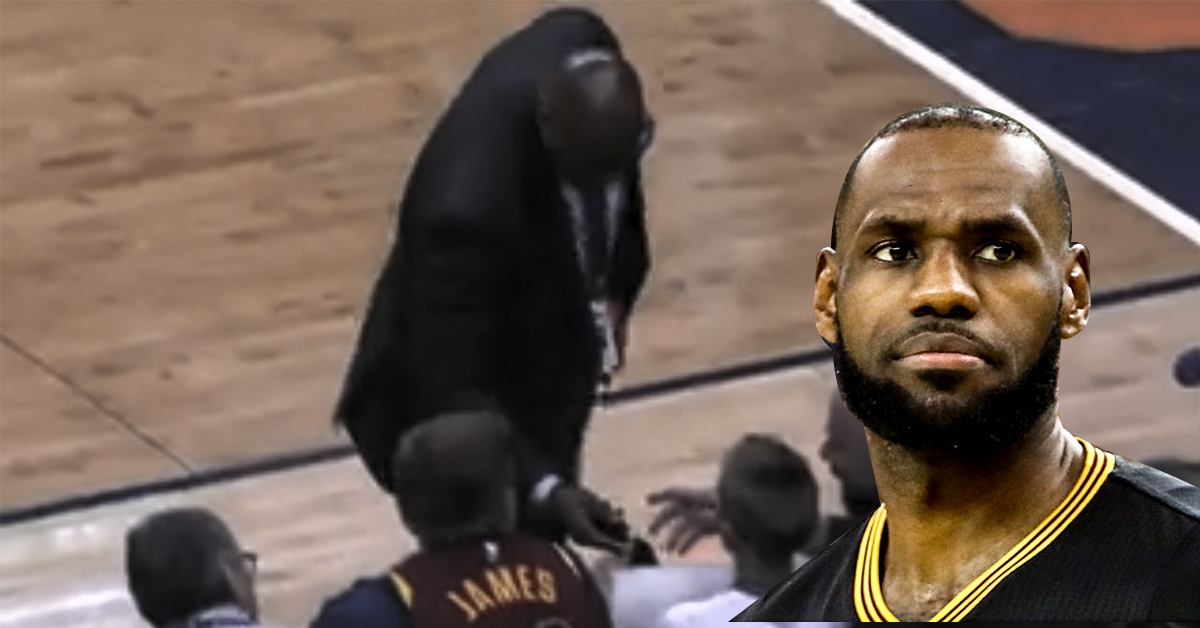 Kevin Love Expected To Return From Broken Hand Next Week Kevin Love Expected To Return From Broken Hand Next Week